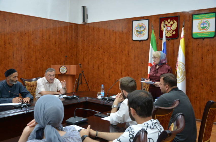 В районной администрации прошёл семинар-совещание с управляющими делами администрации сельских поселений.